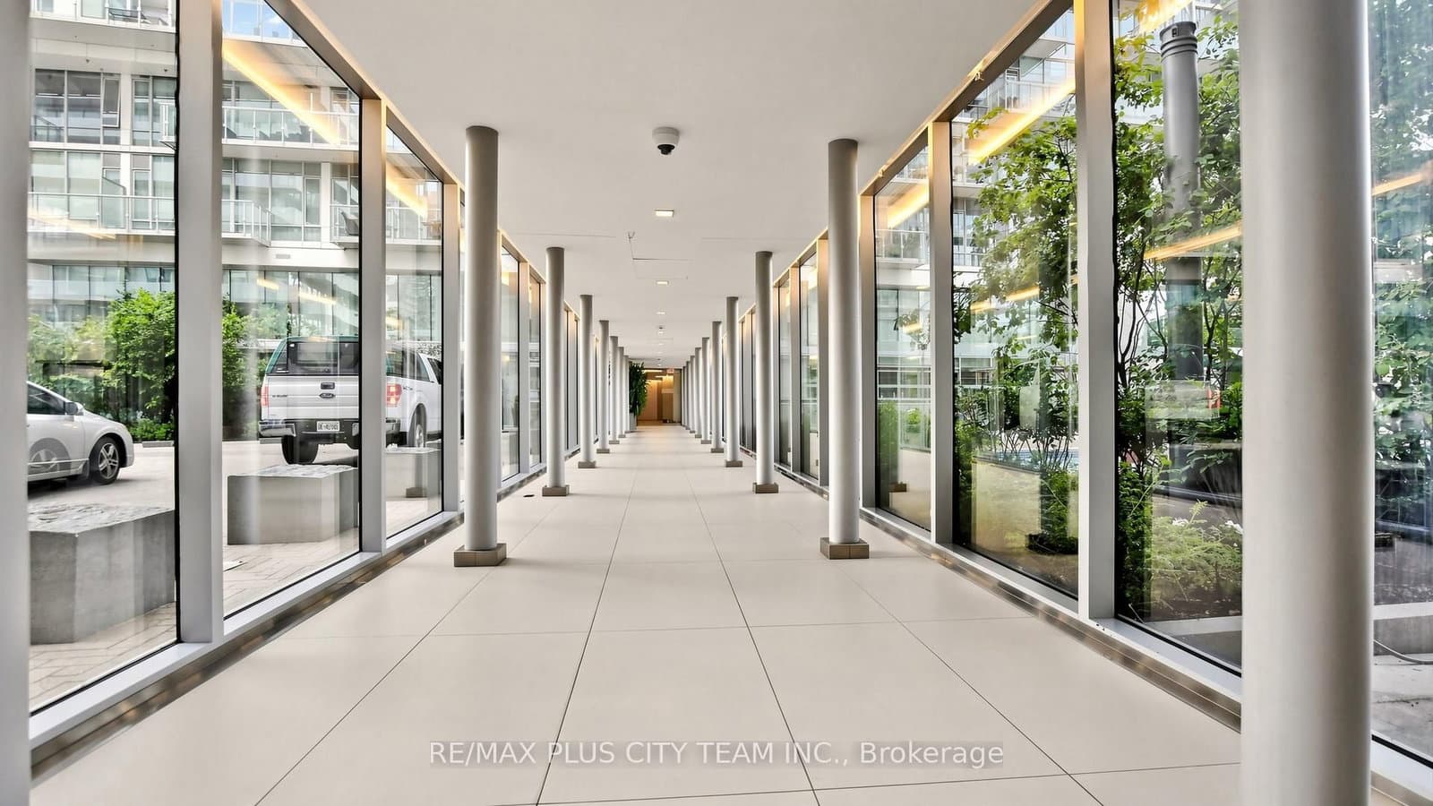 29 Queens Quay E, Unit TH122 thumbnail 30