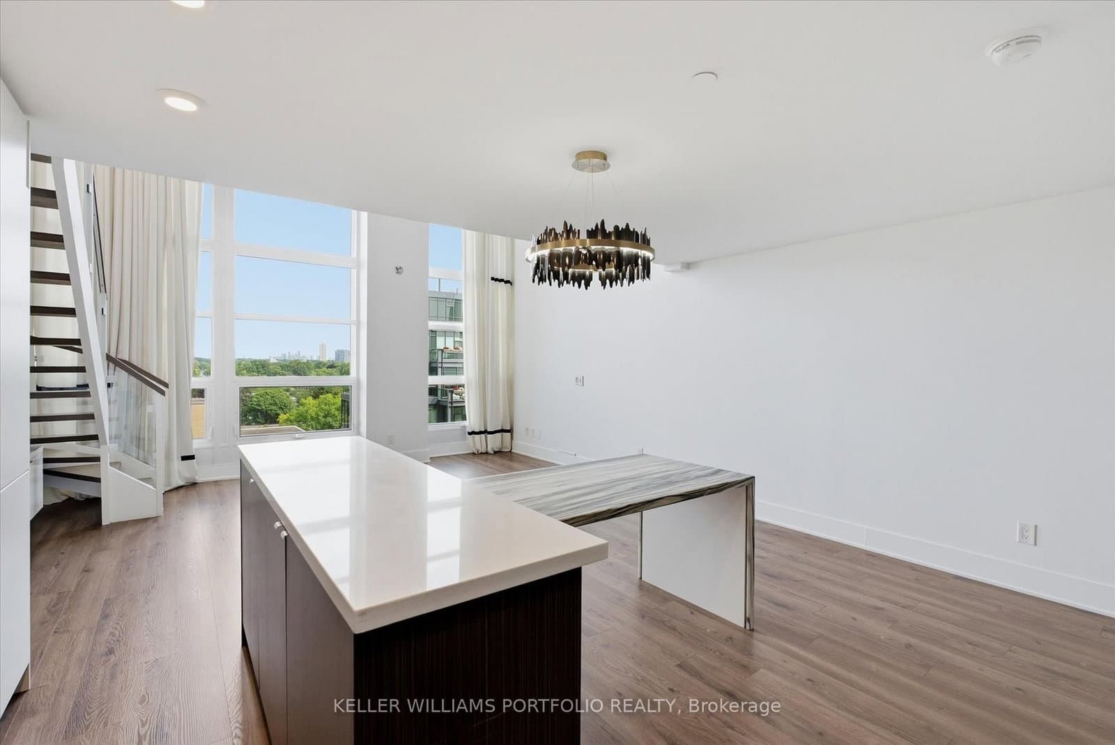 111 St Clair Avenue W, Unit 932 thumbnail 21