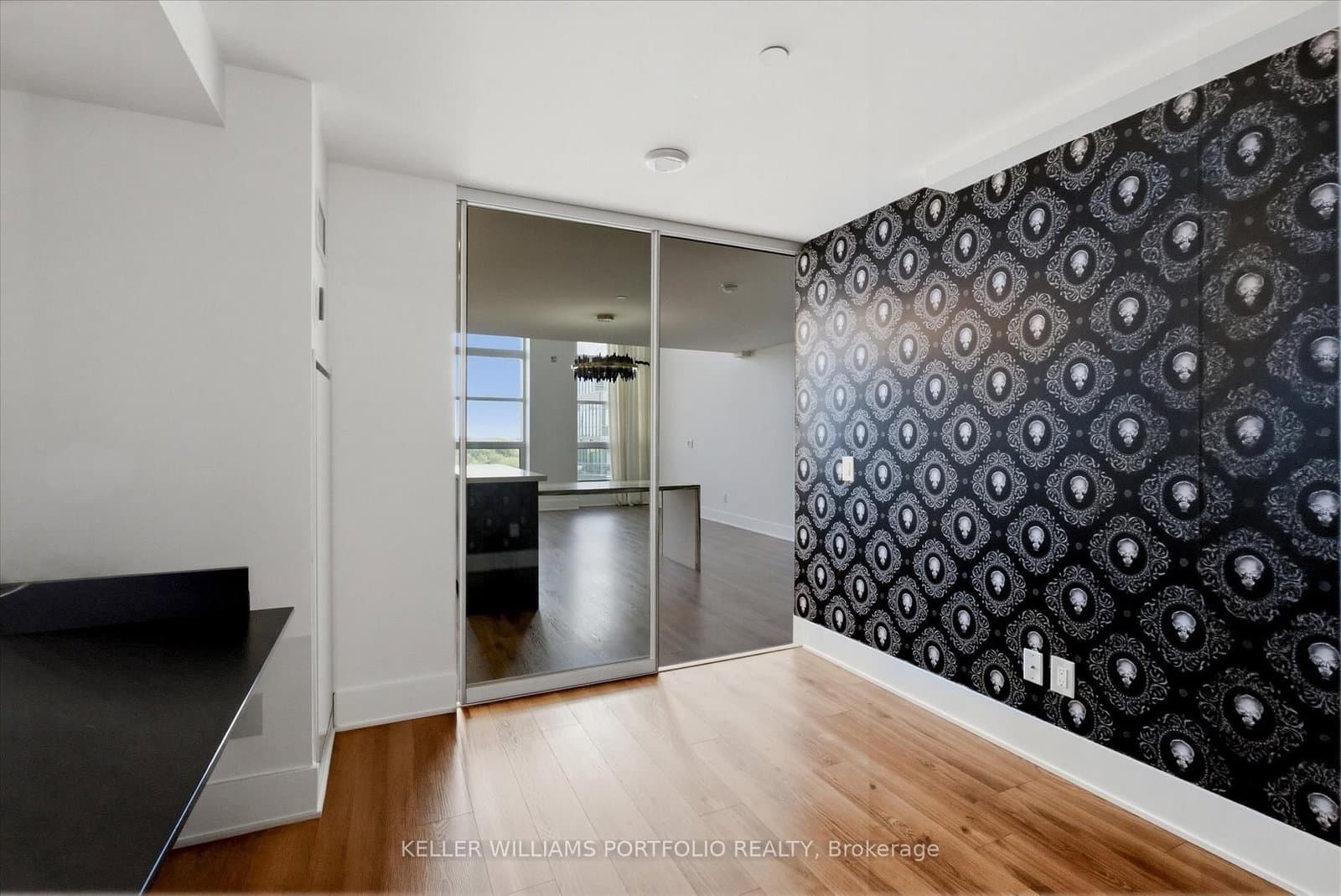 111 St Clair Avenue W, Unit 932 thumbnail 30