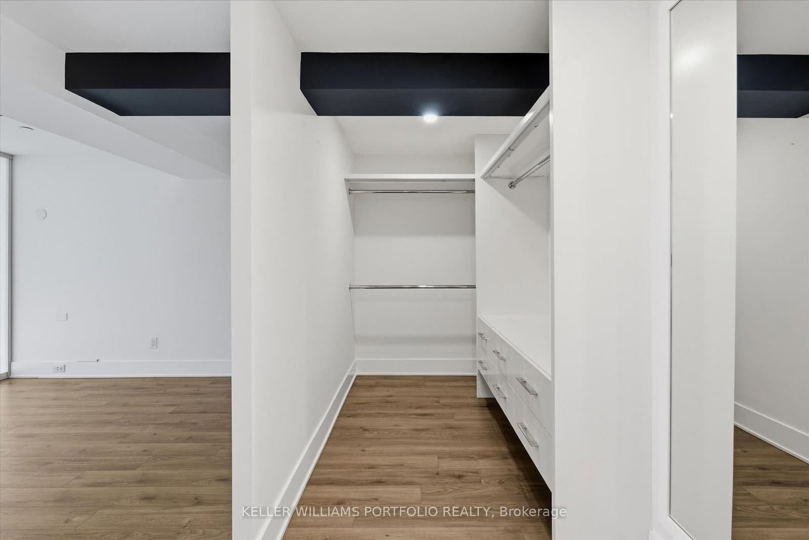 111 St Clair Avenue W, Unit 932 thumbnail 37