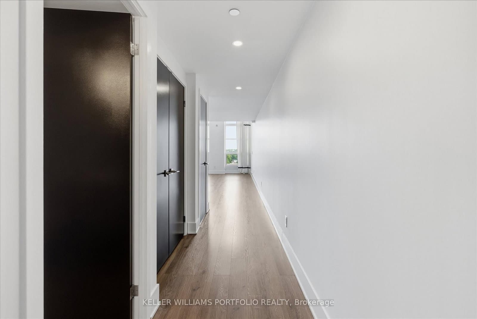 111 St Clair Avenue W, Unit 932 thumbnail 5