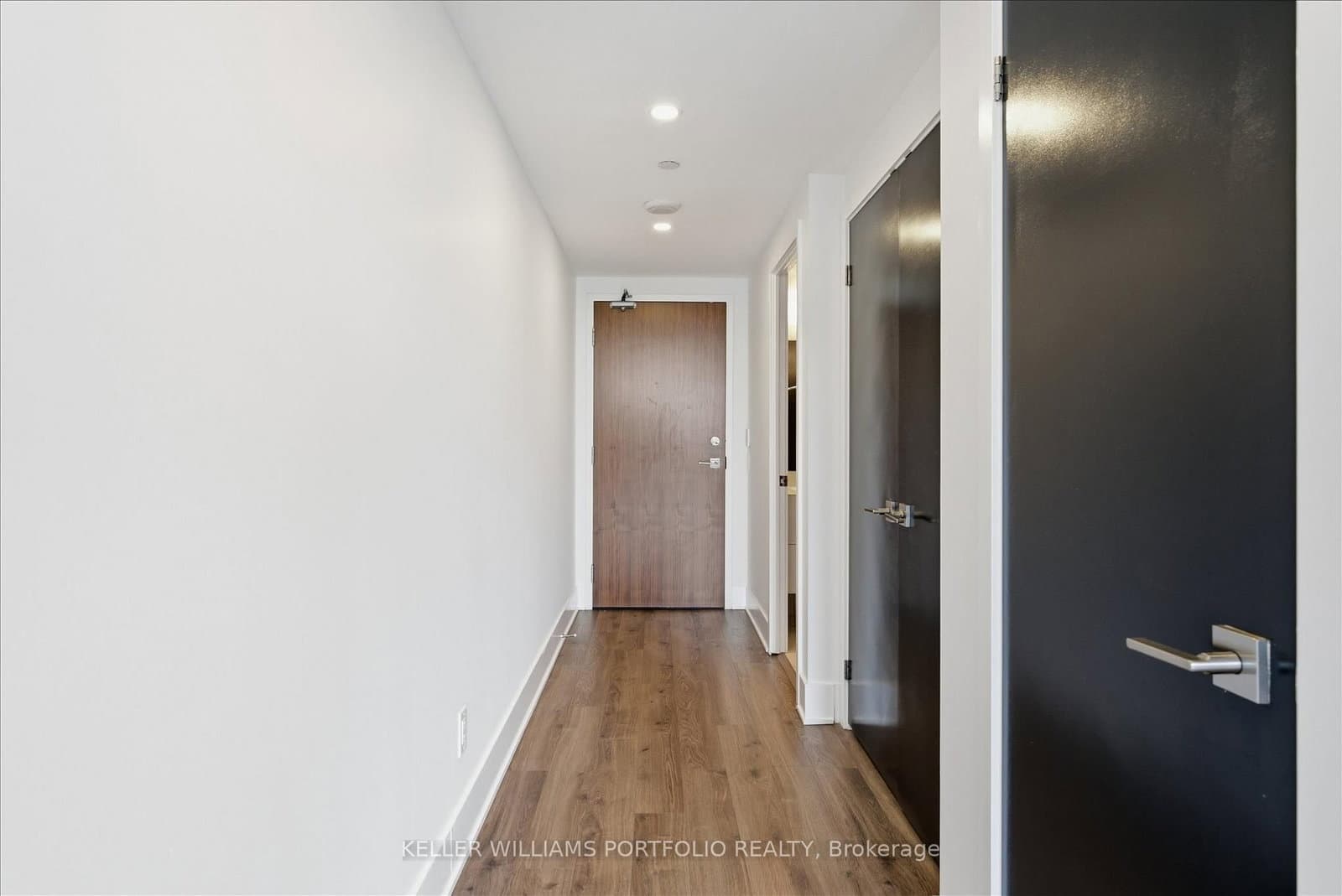 111 St Clair Avenue W, Unit 932 thumbnail 6