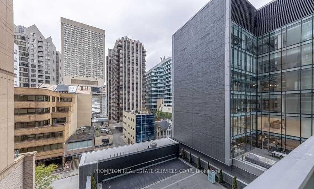 42 Charles Street E, Unit 607 thumbnail 19