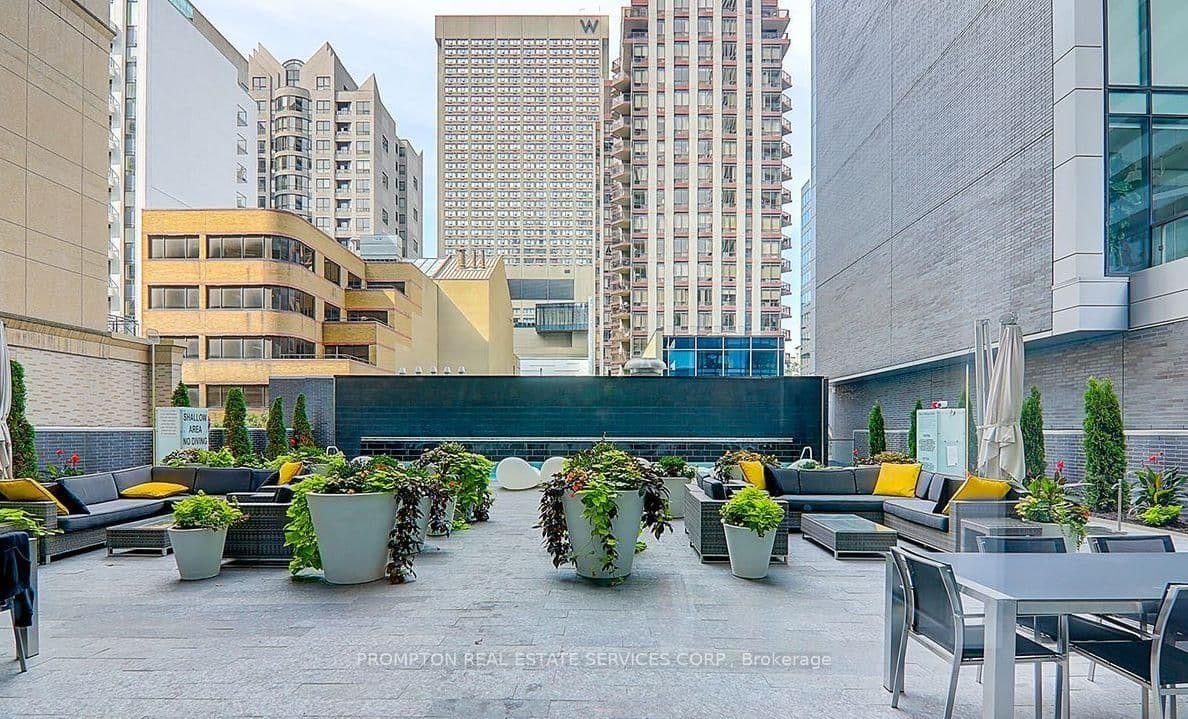 42 Charles Street E, Unit 607 thumbnail 29