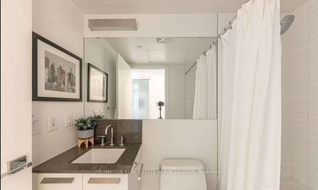 42 Charles Street E, Unit 607 thumbnail 34