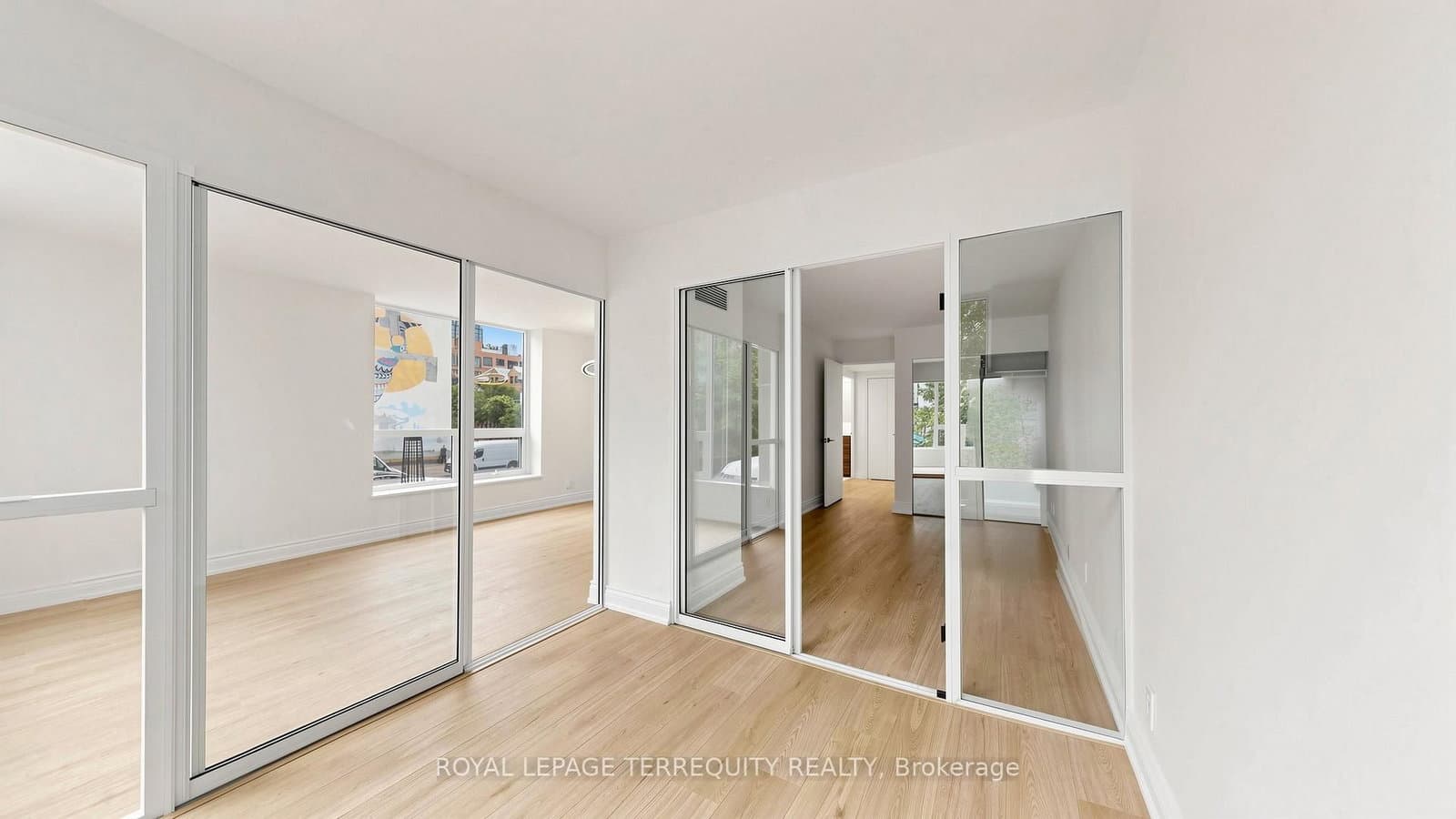 92 King Street E, Unit 220 thumbnail 19
