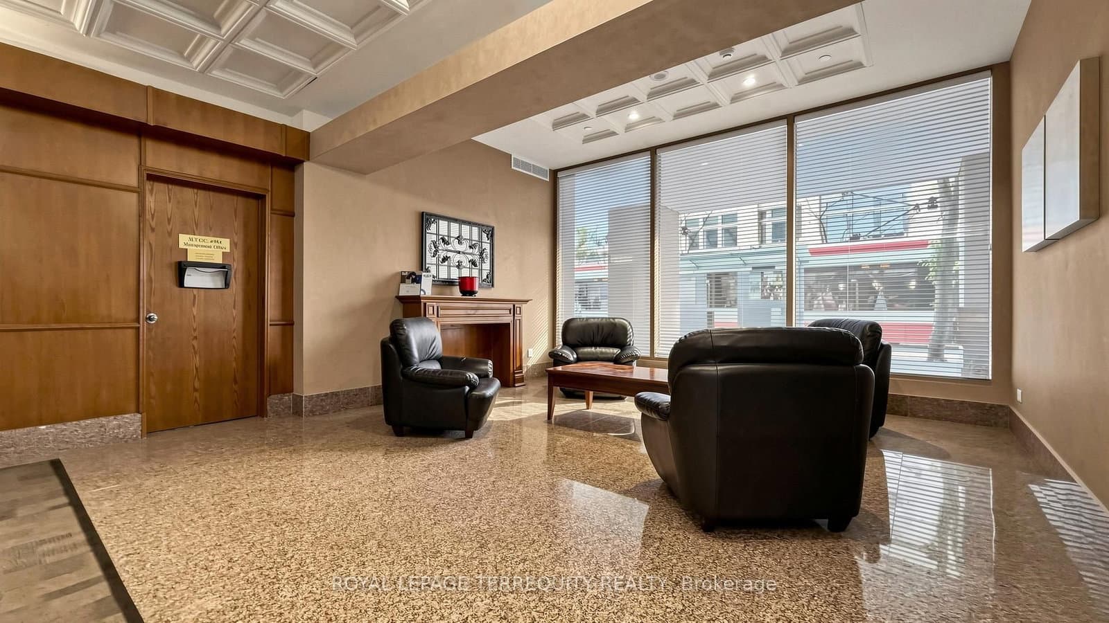 92 King Street E, Unit 220 thumbnail 28