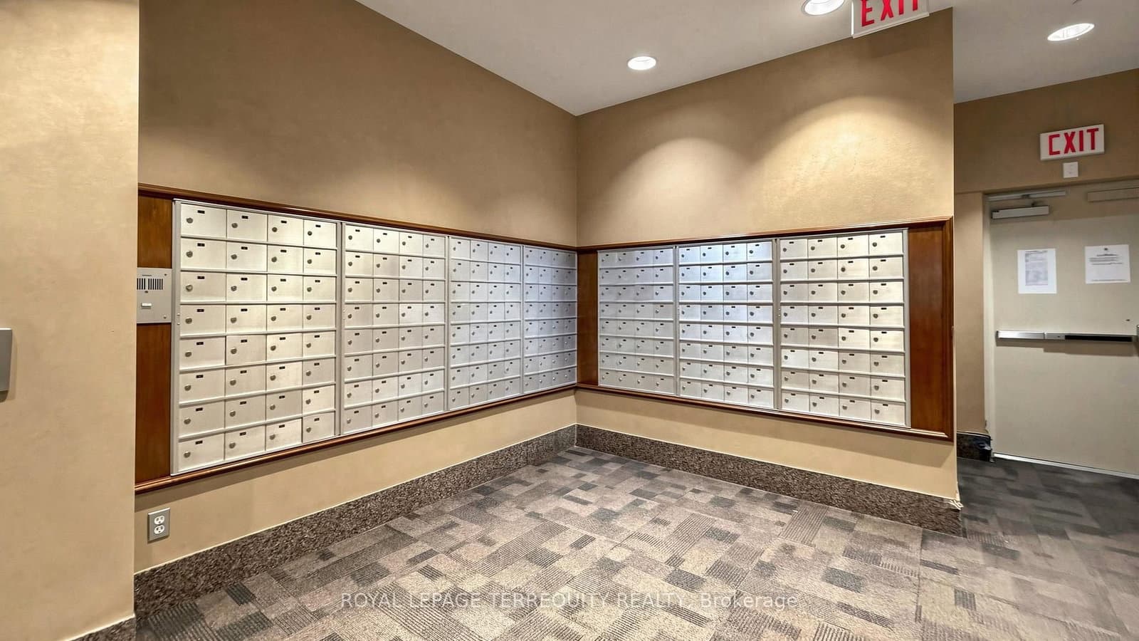 92 King Street E, Unit 220 thumbnail 30