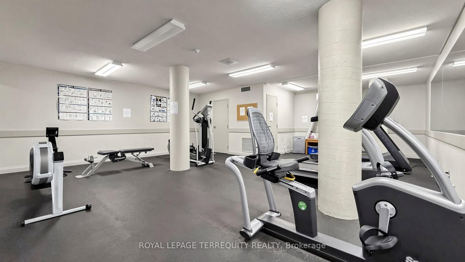 92 King Street E, Unit 220 thumbnail 31