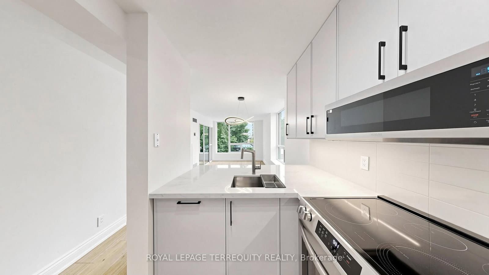 92 King Street E, Unit 220 thumbnail 5