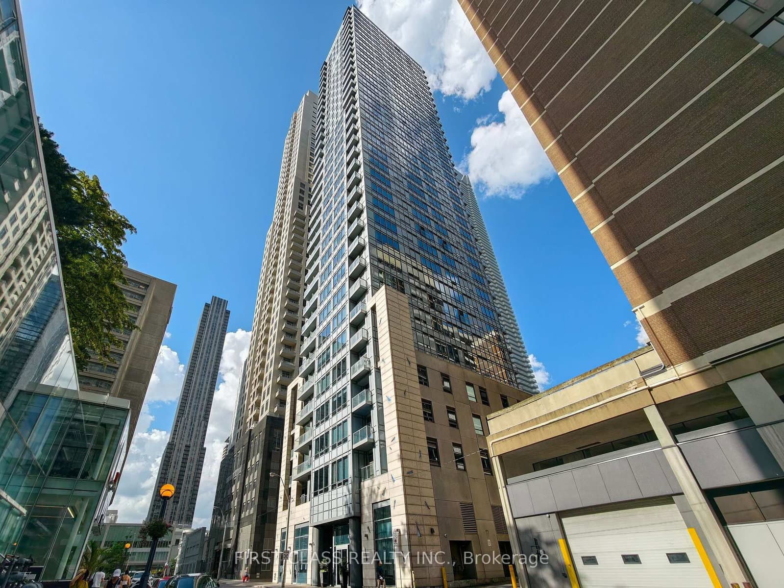 21 Balmuto Street, Unit 2501 - Image 1