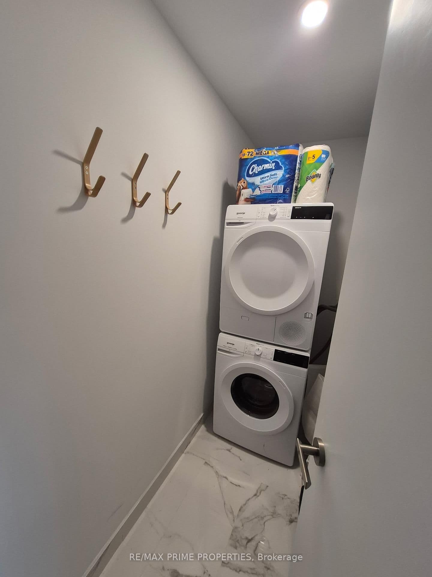 88 Queen Street E, Unit 3215 thumbnail 11