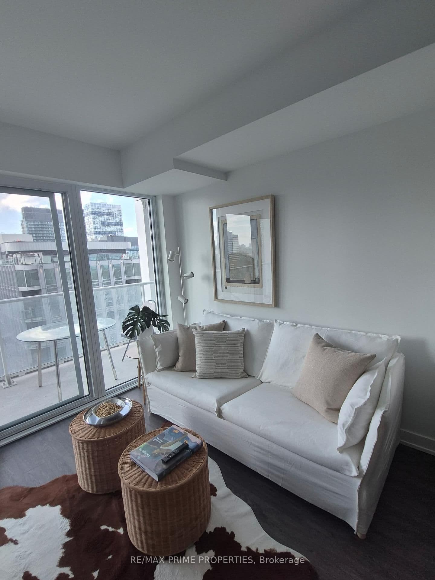 88 Queen Street E, Unit 3215 thumbnail 5