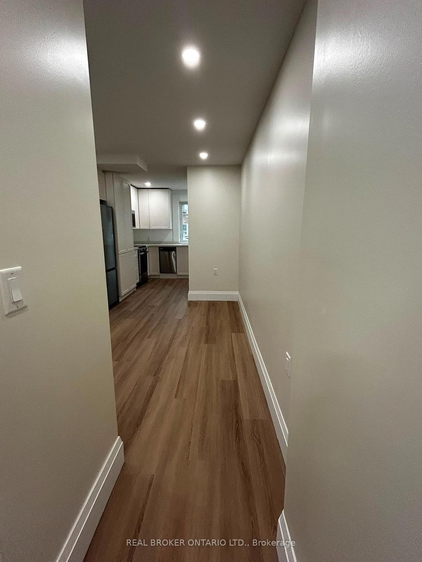 659 Vaughan Road, Unit 2 thumbnail 5