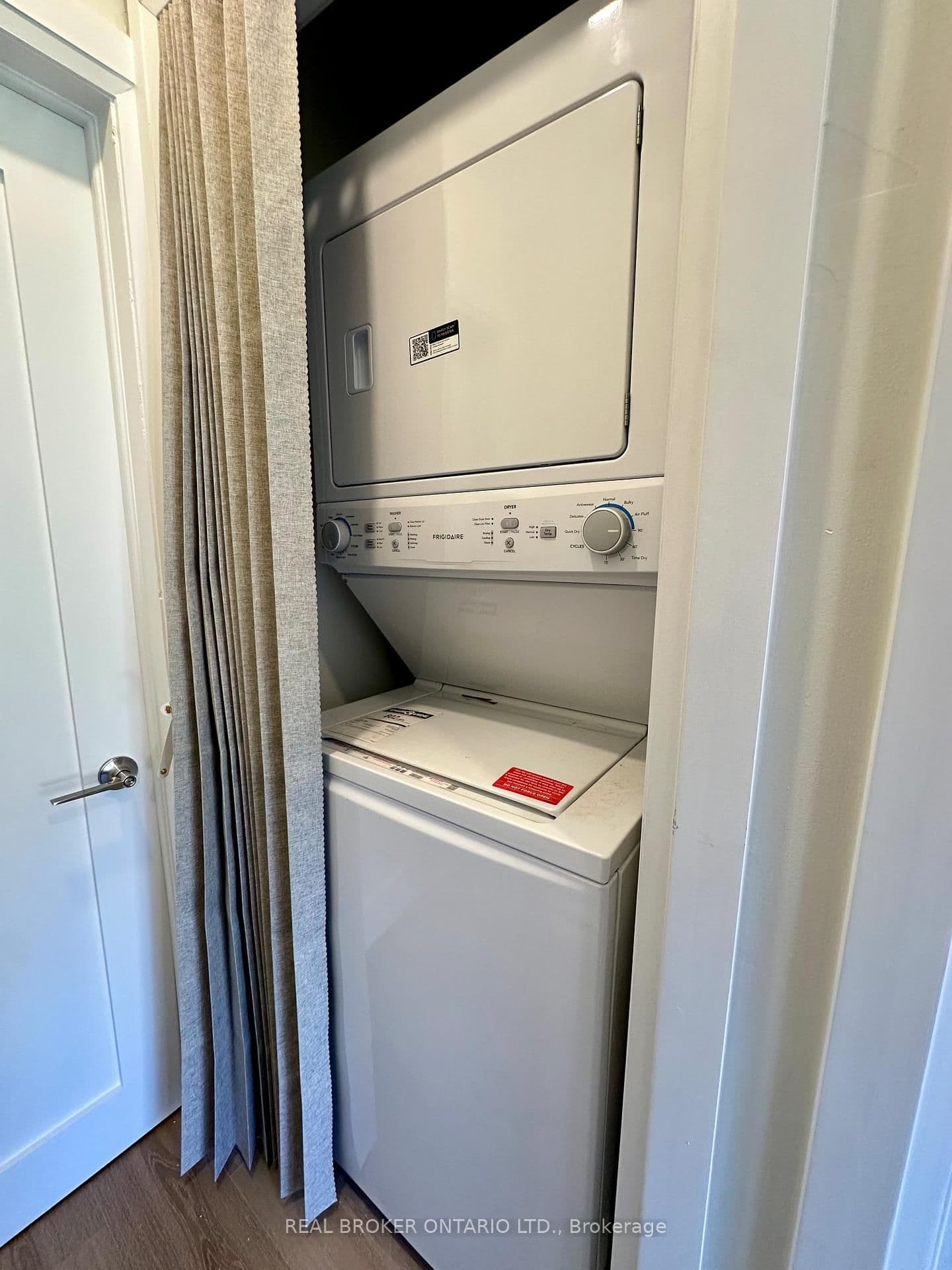 659 Vaughan Road, Unit 3 thumbnail 2