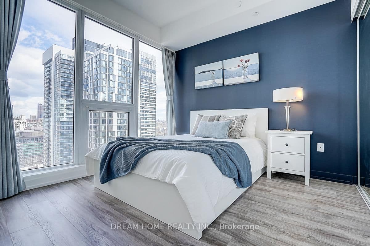 #2611 - 77 Shuter Street