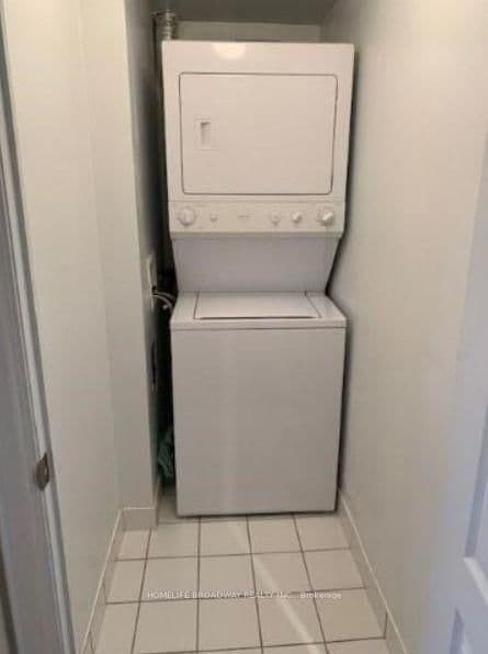 2 Clairtrell Road, Unit 315 thumbnail 14