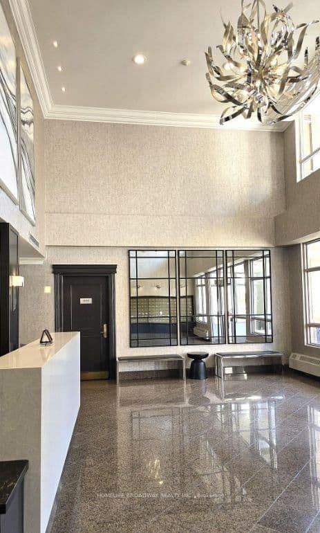 2 Clairtrell Road, Unit 315 thumbnail 3