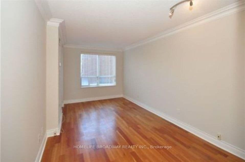 2 Clairtrell Road, Unit 315 thumbnail 6