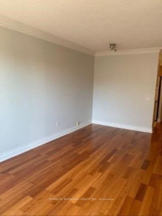 2 Clairtrell Road, Unit 315 thumbnail 8