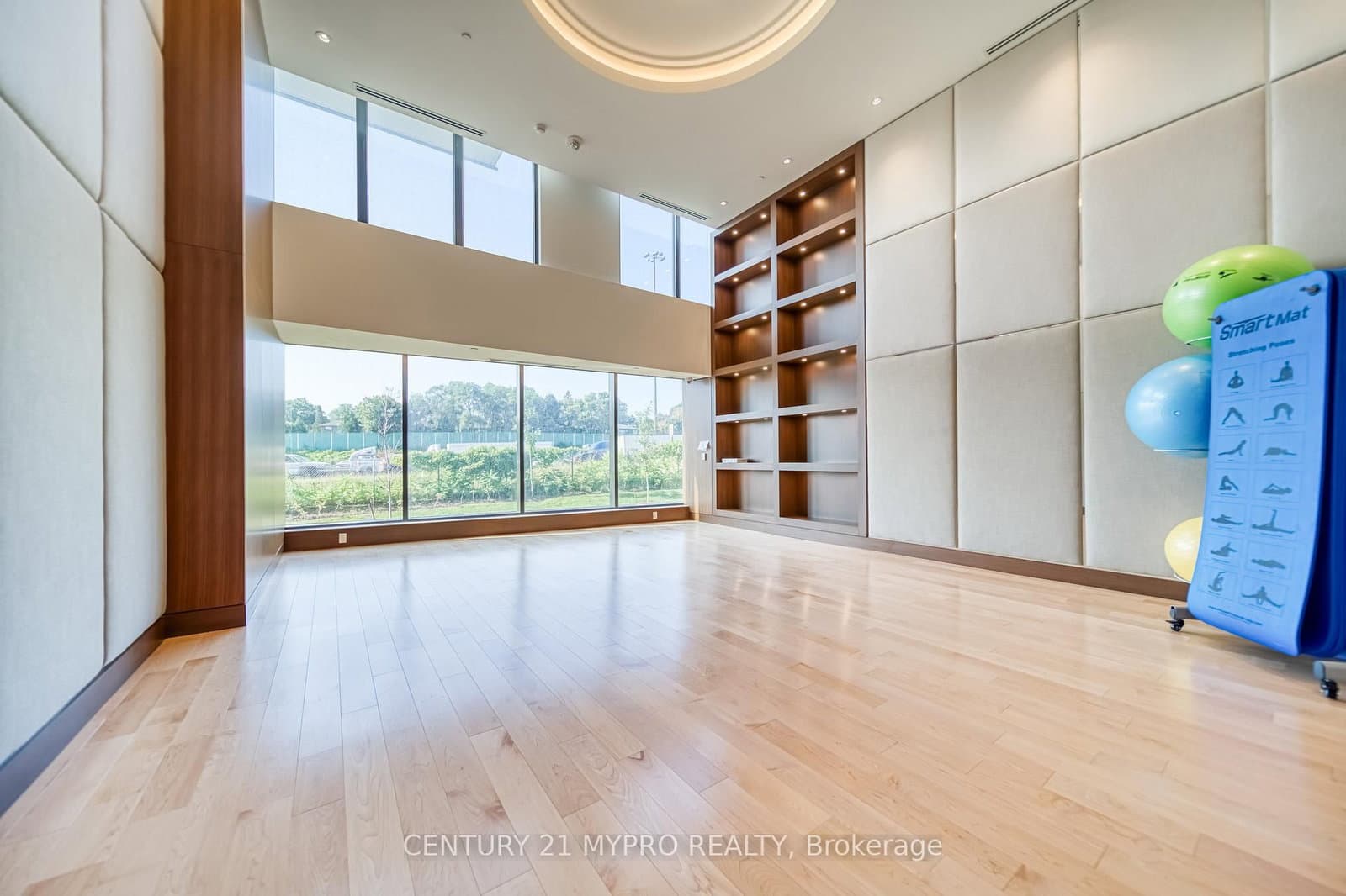 95 Mcmahon Drive, Unit 506 thumbnail 12