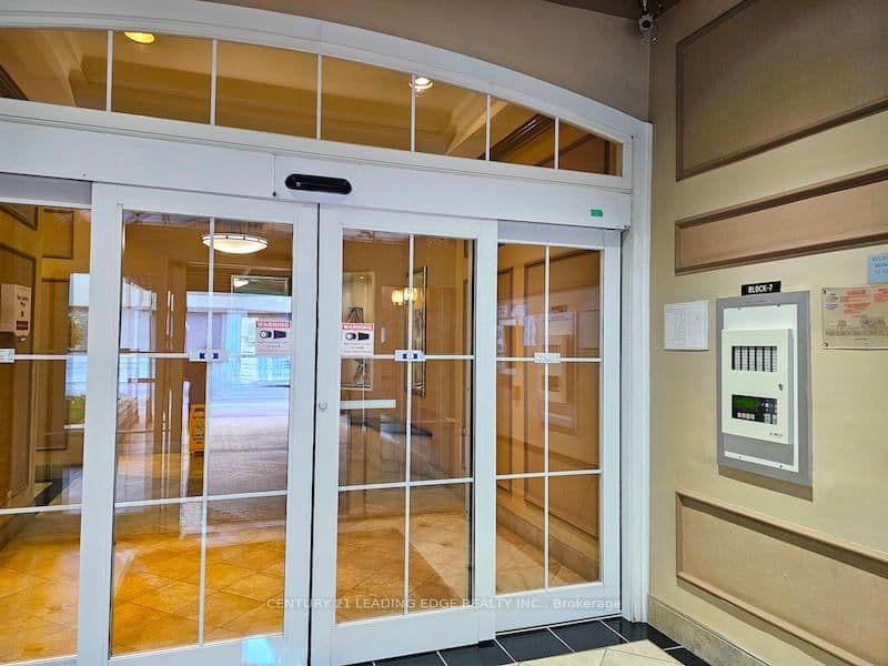 80 St Patrick Street, Unit 913 - Image 1