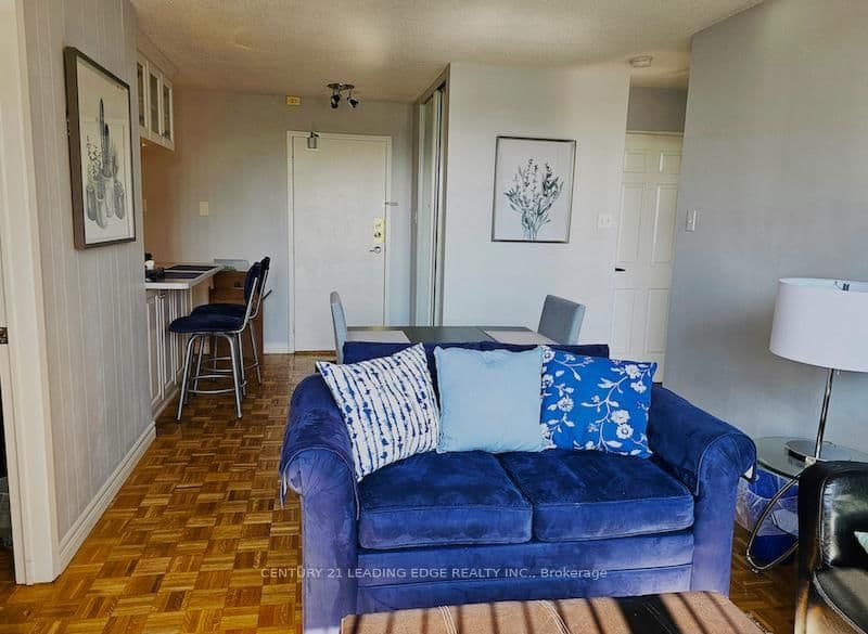 80 St Patrick Street, Unit 913 thumbnail 10