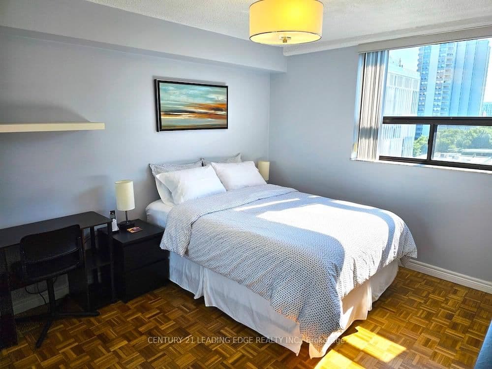 80 St Patrick Street, Unit 913 thumbnail 13