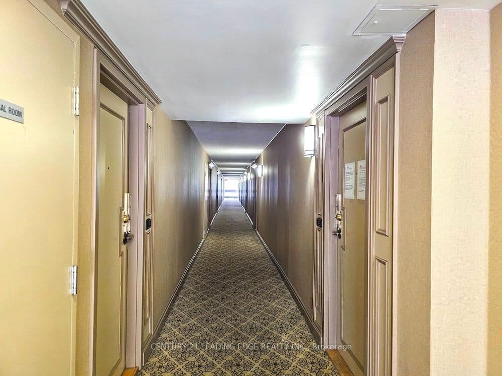 80 St Patrick Street, Unit 913 thumbnail 3
