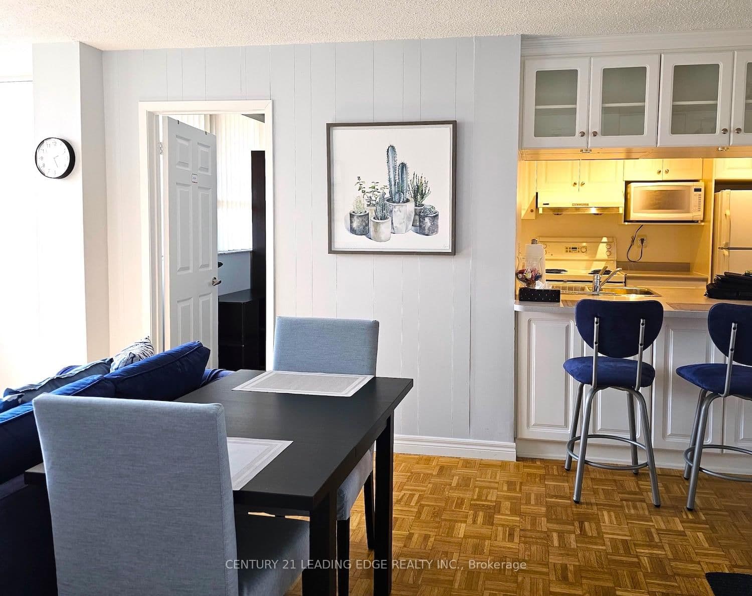 80 St Patrick Street, Unit 913 thumbnail 4