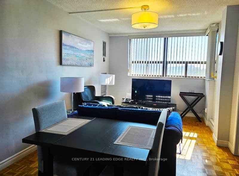 80 St Patrick Street, Unit 913 thumbnail 9
