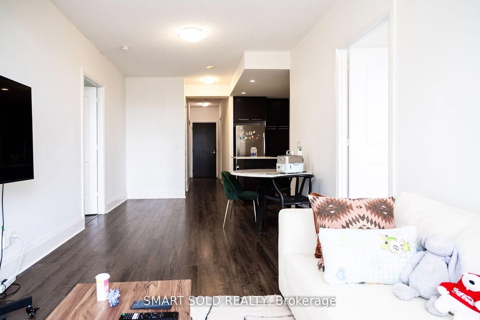 100 Harrison Garden Boulevard, Unit 502 thumbnail 2