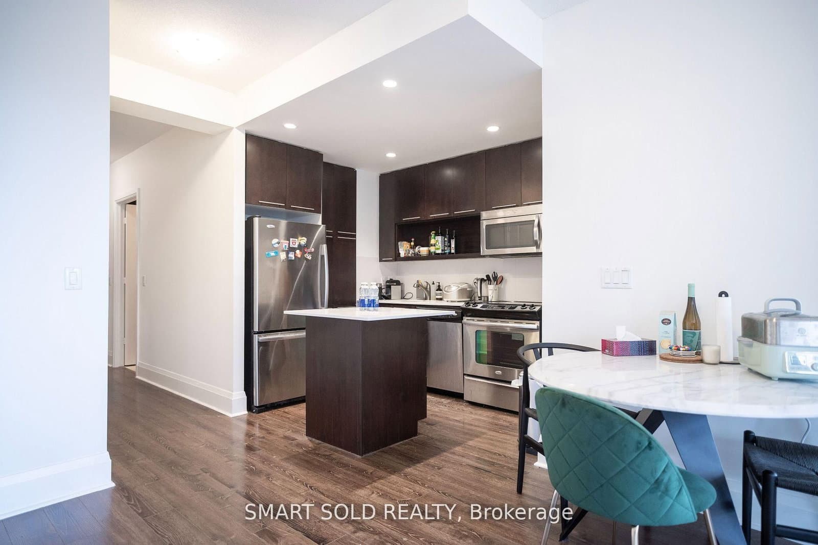 100 Harrison Garden Boulevard, Unit 502 thumbnail 4