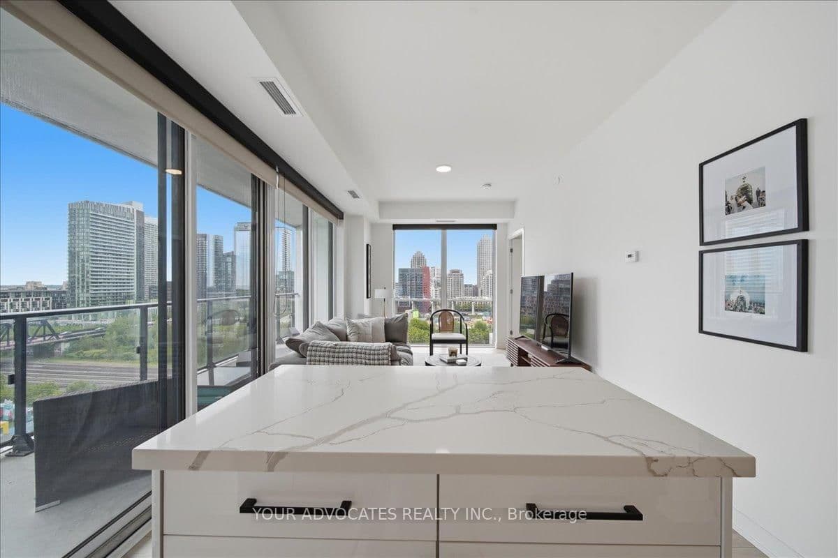 9 Tecumseth Street, Unit 902 thumbnail 12