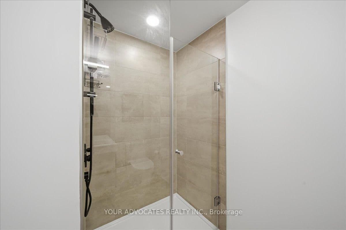 9 Tecumseth Street, Unit 902 thumbnail 24