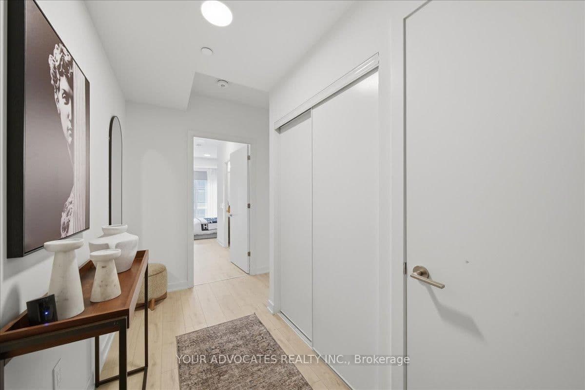 9 Tecumseth Street, Unit 902 thumbnail 3