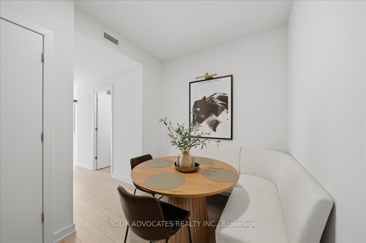 9 Tecumseth Street, Unit 902 thumbnail 5
