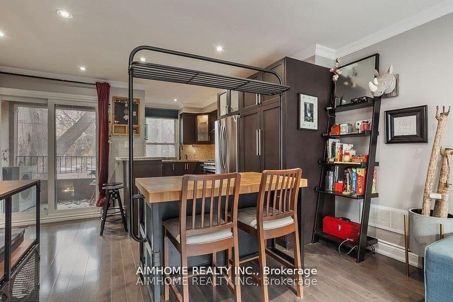 360 R Dundas Street E, Unit Ch#2 thumbnail 14