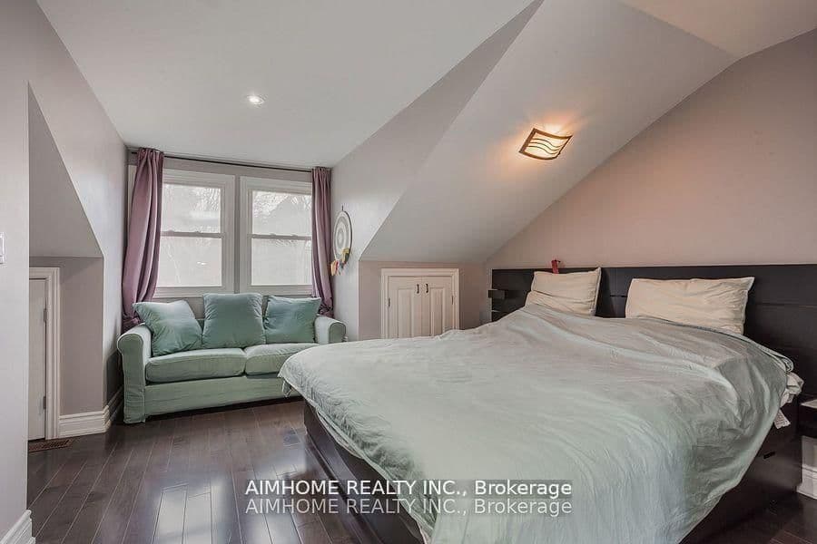 360 R Dundas Street E, Unit Ch#2 thumbnail 17