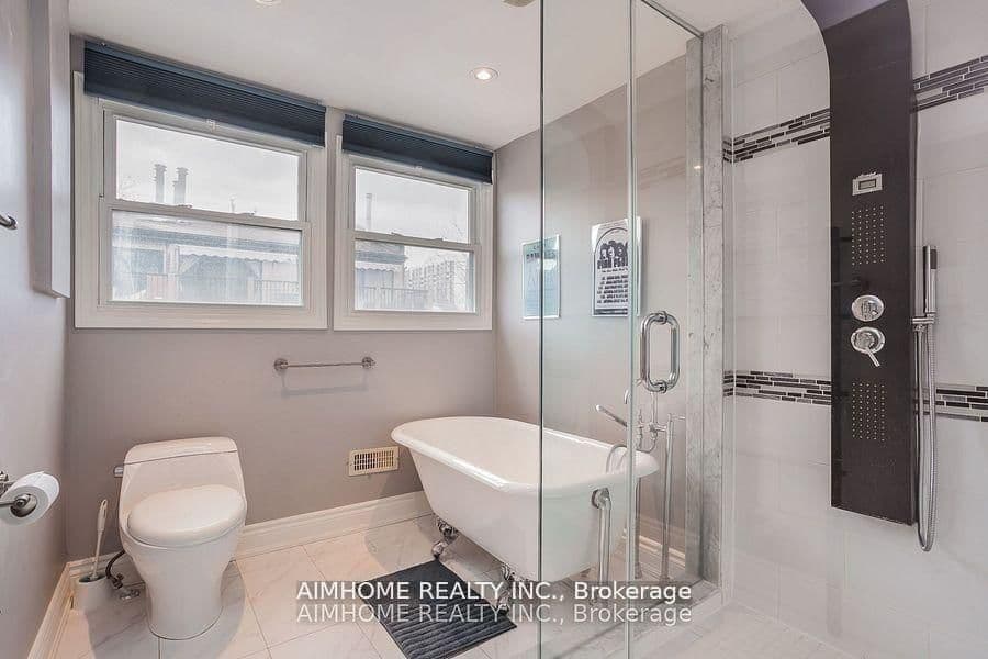 360 R Dundas Street E, Unit Ch#2 thumbnail 19