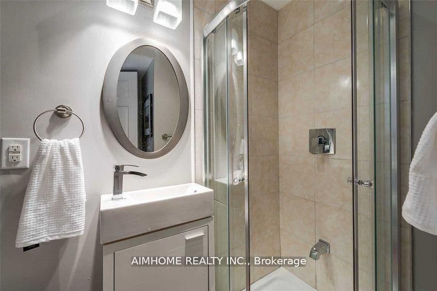 360 R Dundas Street E, Unit Ch#2 thumbnail 22