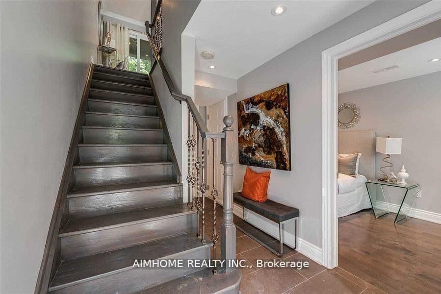 360 R Dundas Street E, Unit Ch#2 thumbnail 5