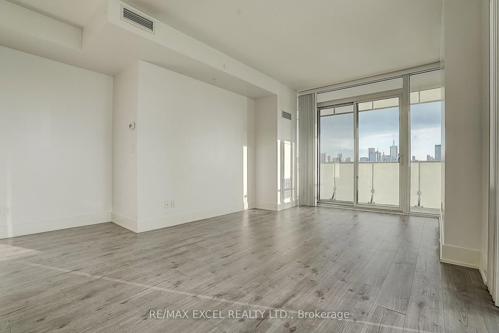 200 Bloor Street W, Unit 2201 thumbnail 12