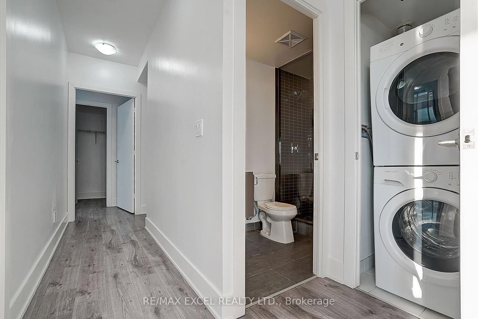 200 Bloor Street W, Unit 2201 thumbnail 29