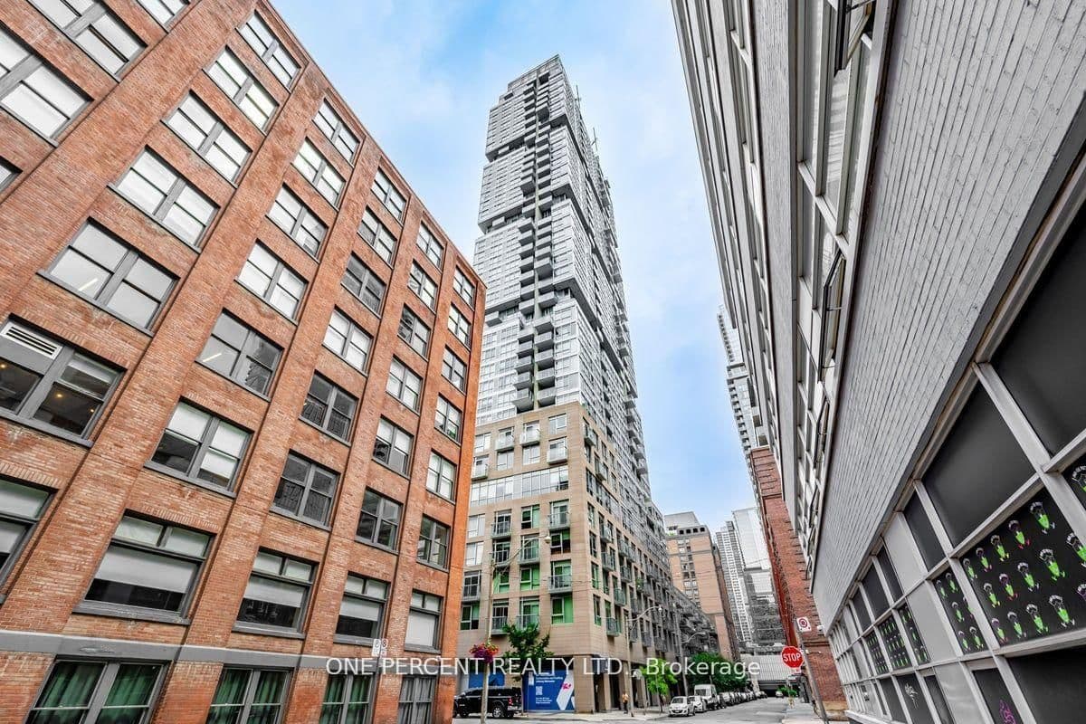 30 Nelson Street, Unit 426 - Image 1