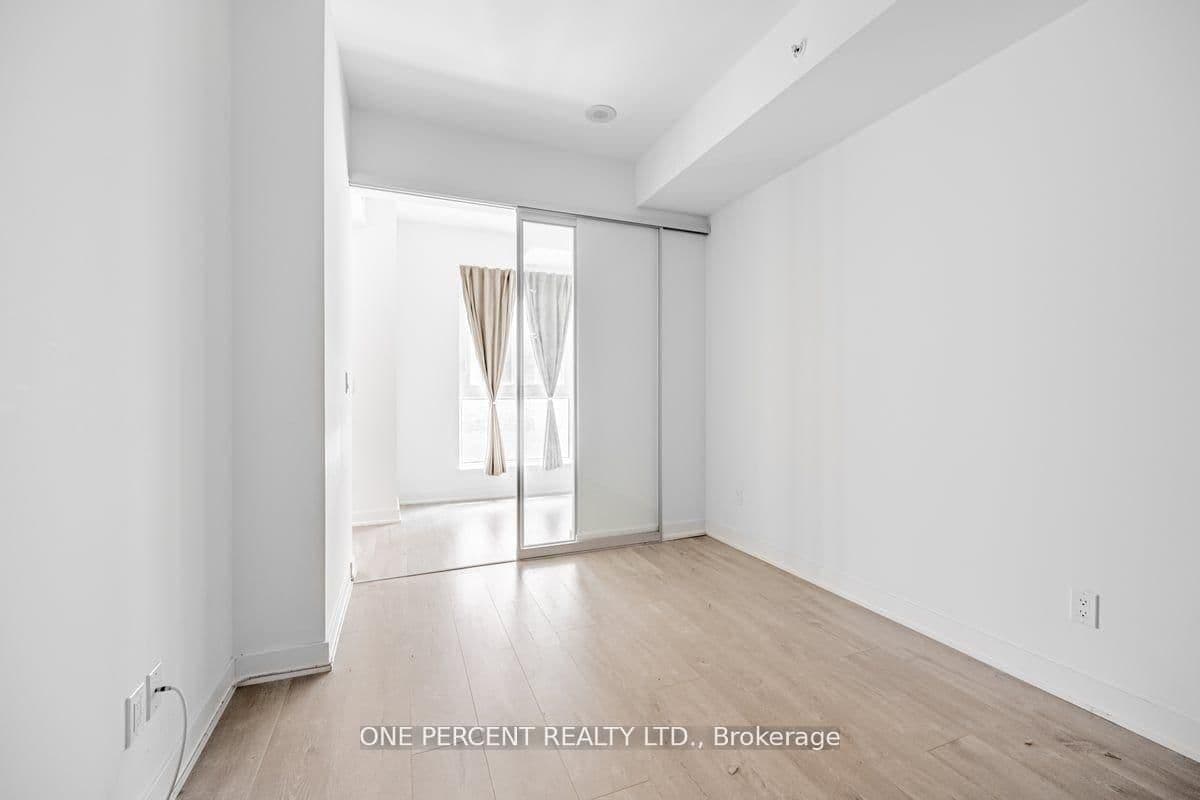30 Nelson Street, Unit 426 thumbnail 10