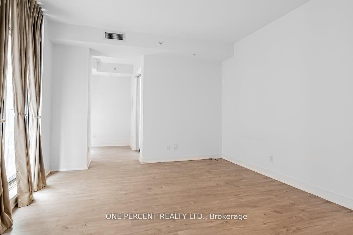 30 Nelson Street, Unit 426 thumbnail 6