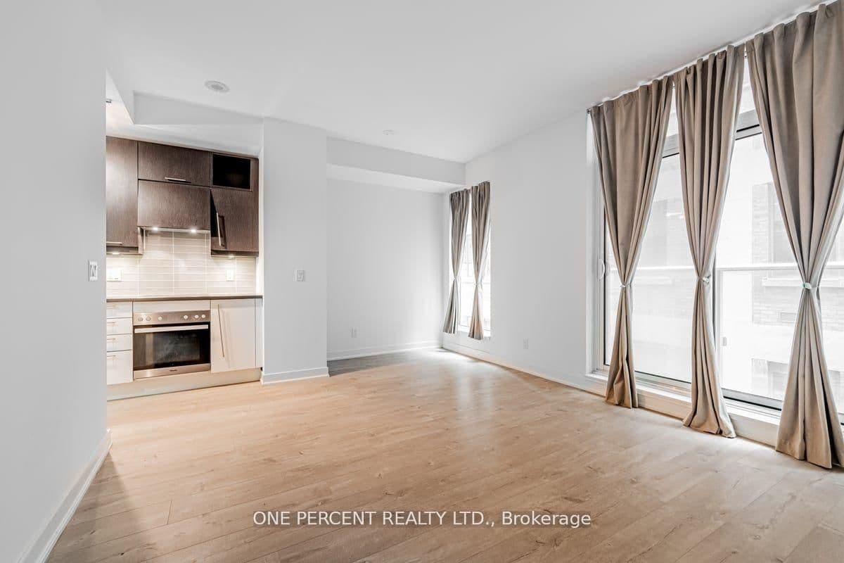 30 Nelson Street, Unit 426 thumbnail 7