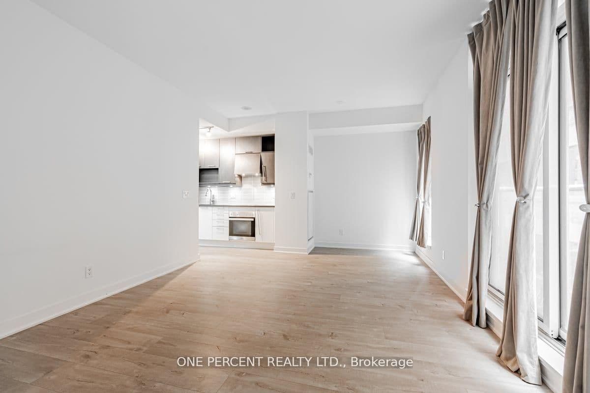 30 Nelson Street, Unit 426 thumbnail 8