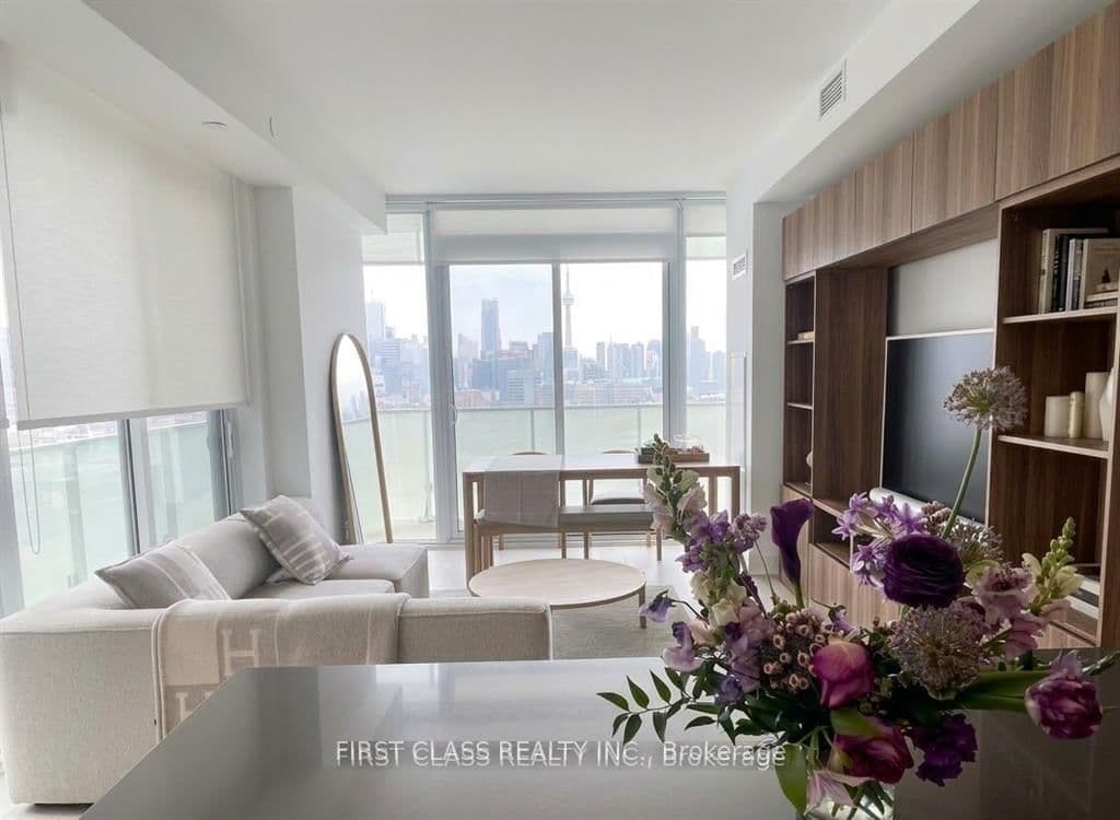 200 Bloor Street W, Unit 1405